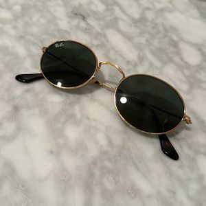 Oval Ray Bans